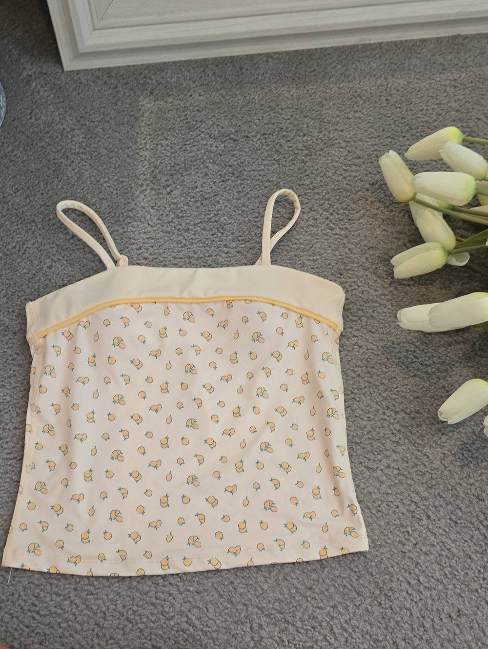 Nwot all in motion Cream Cami with Yellow Lemon Print